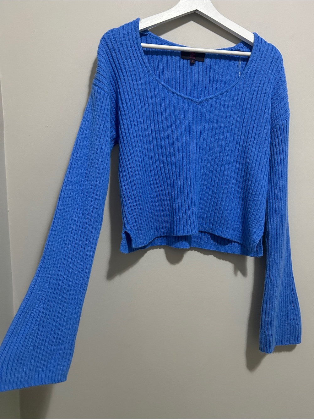 Cobalt Ribbed V-Neck Cropped Sweater